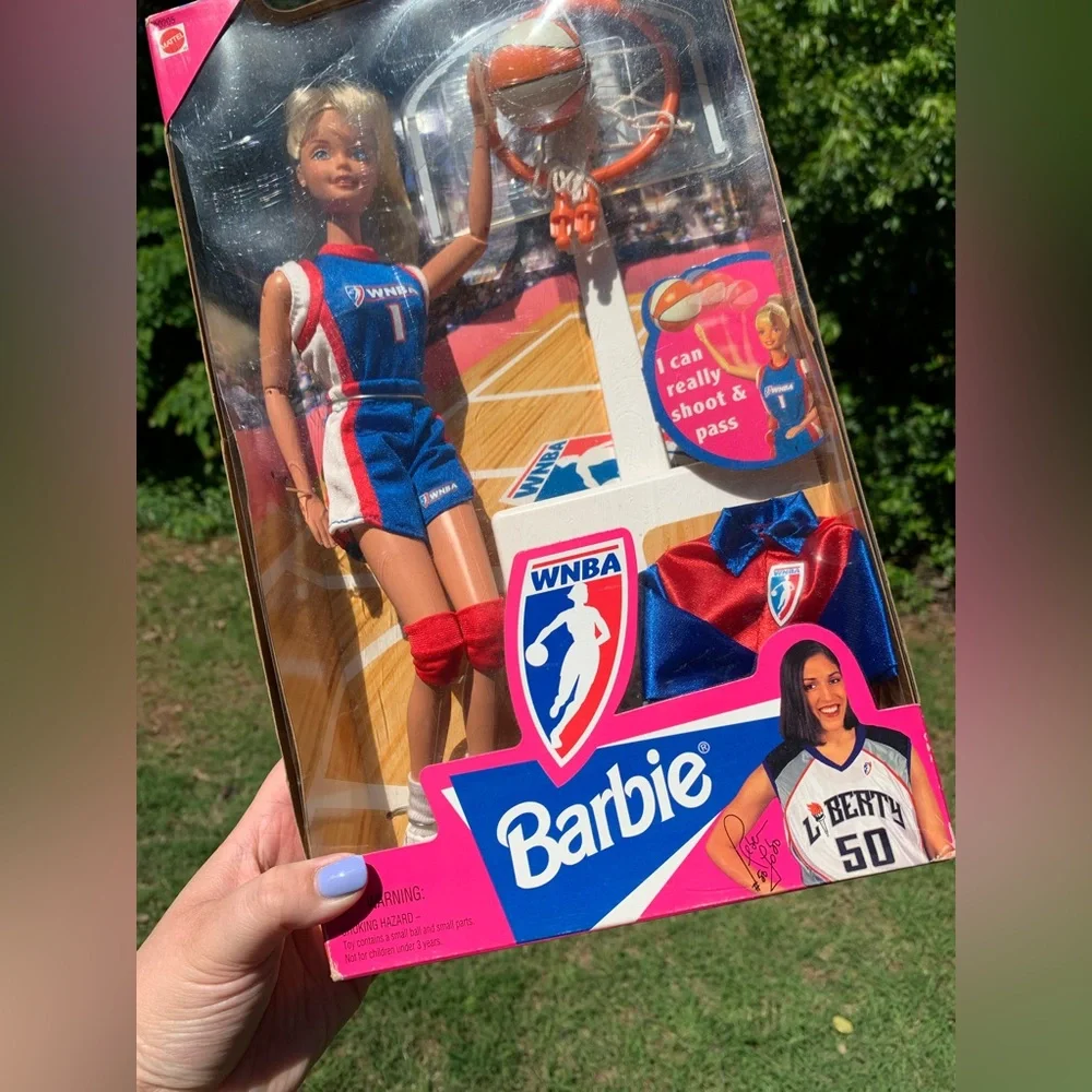 Vintage WNBA Barbie Doll - Picture 2 of 16